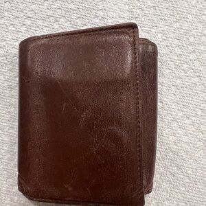 Tumi Rich Brown Leather trifold wallet